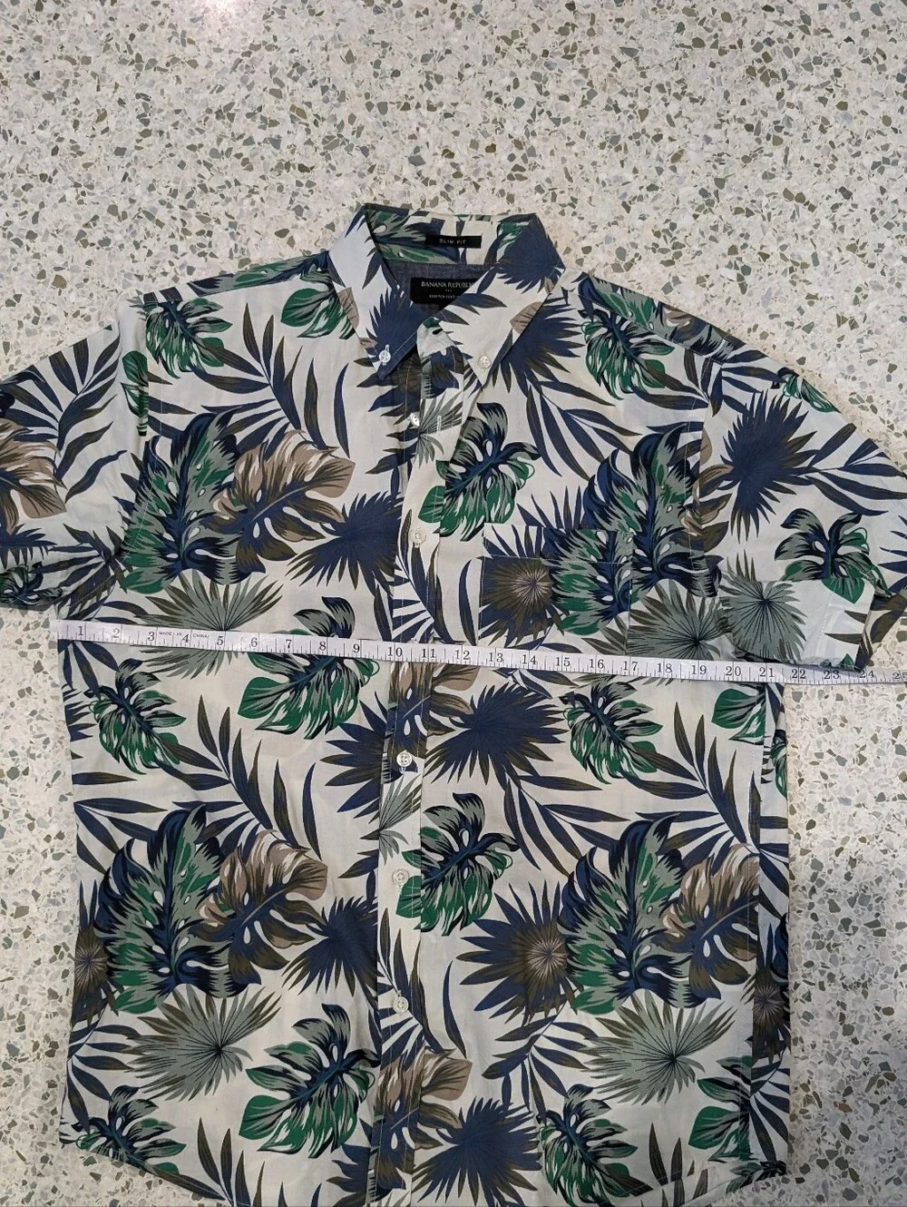 Banana Republic Slim Fit Short-Sleeve Button-Down Tropical Print